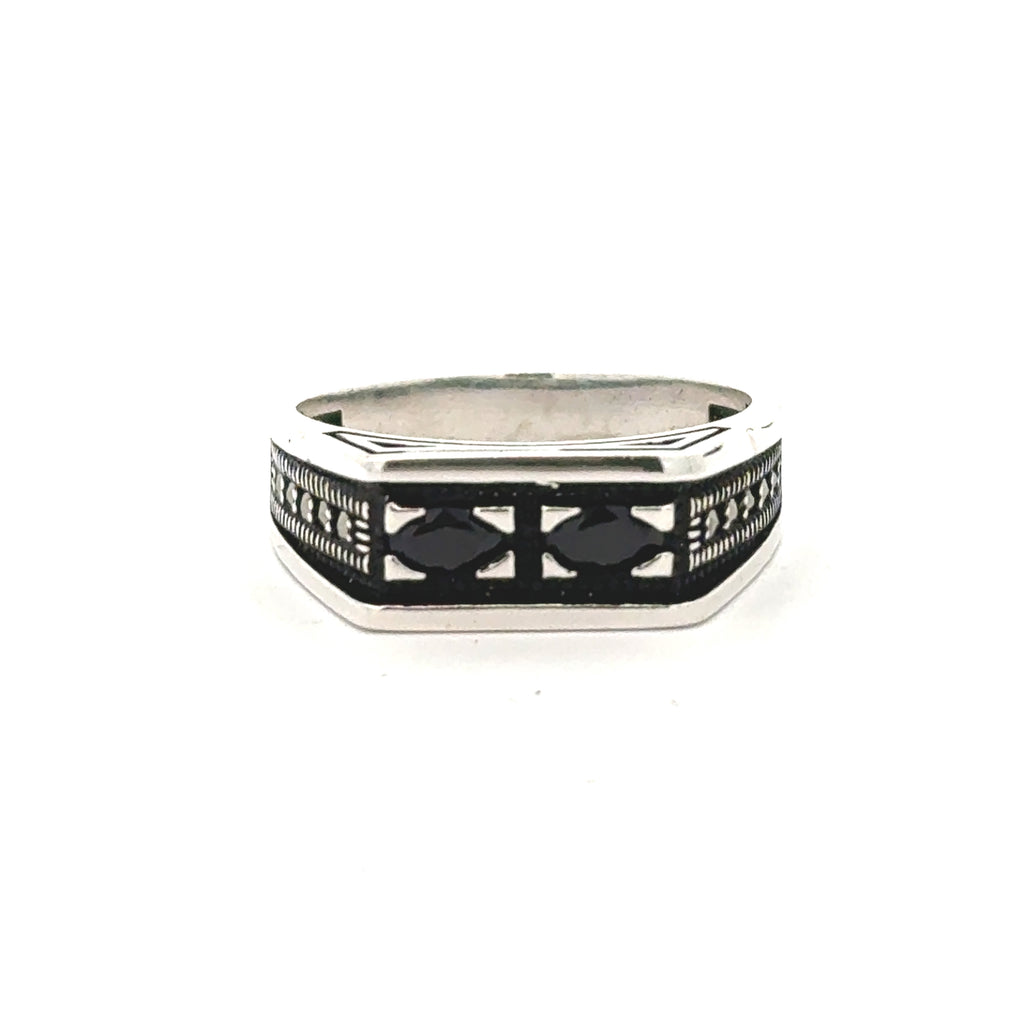Alluring Black Accent Band Ring | Sleek Geometric Silver-Tone Design