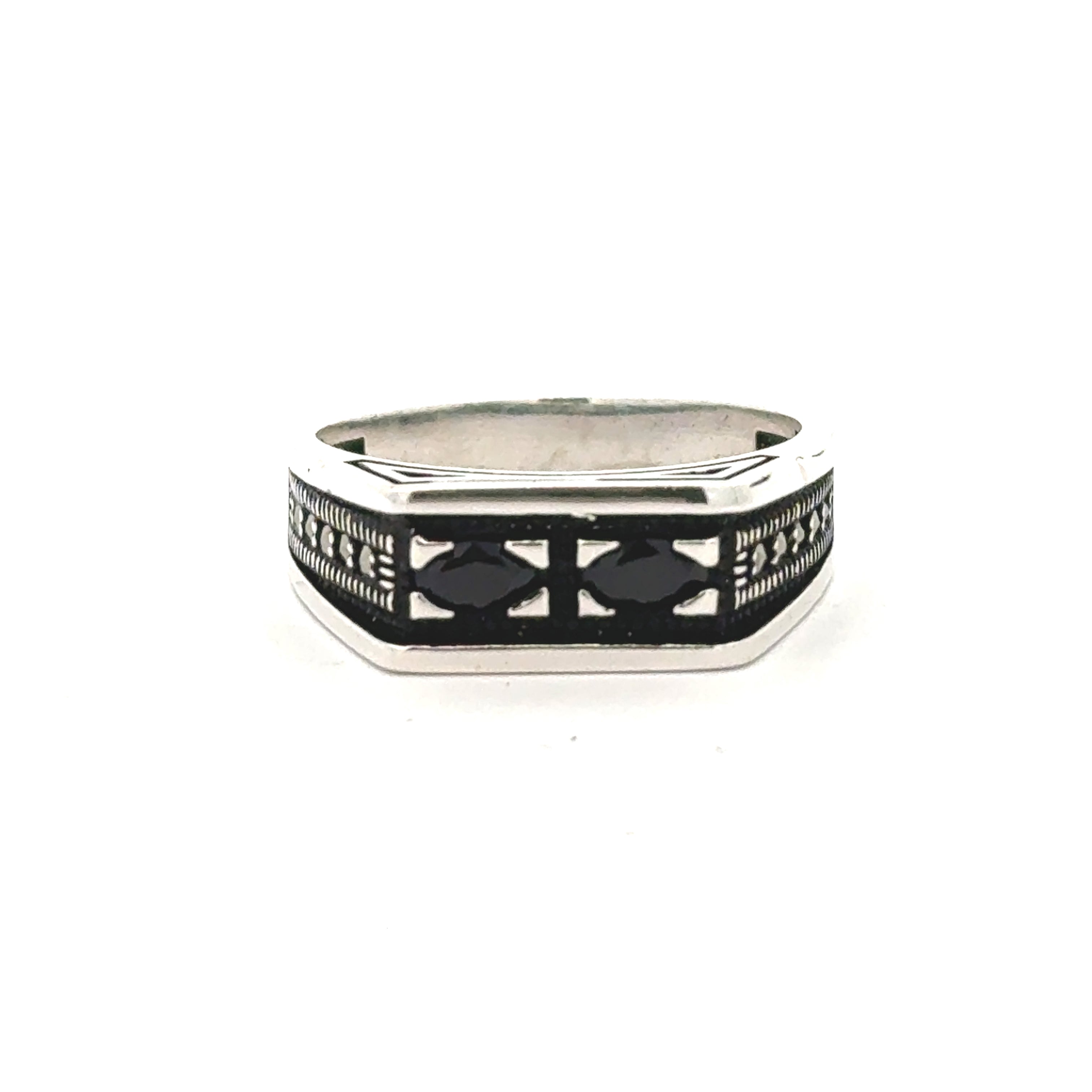 Alluring Black Accent Band Ring | Sleek Geometric Silver-Tone Design