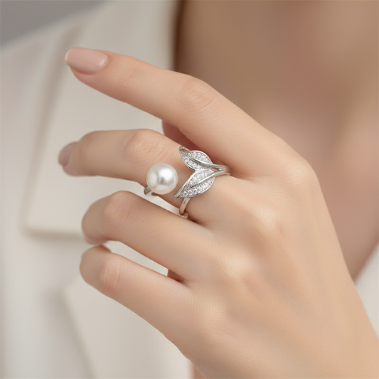 Exquisite Nature Ring | Imitation Pearl with Sparkling Leaf Motifs